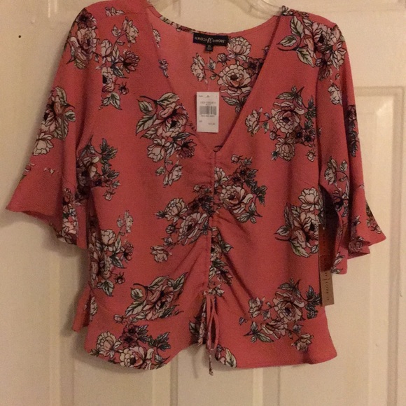 Top - Picture 1 of 1